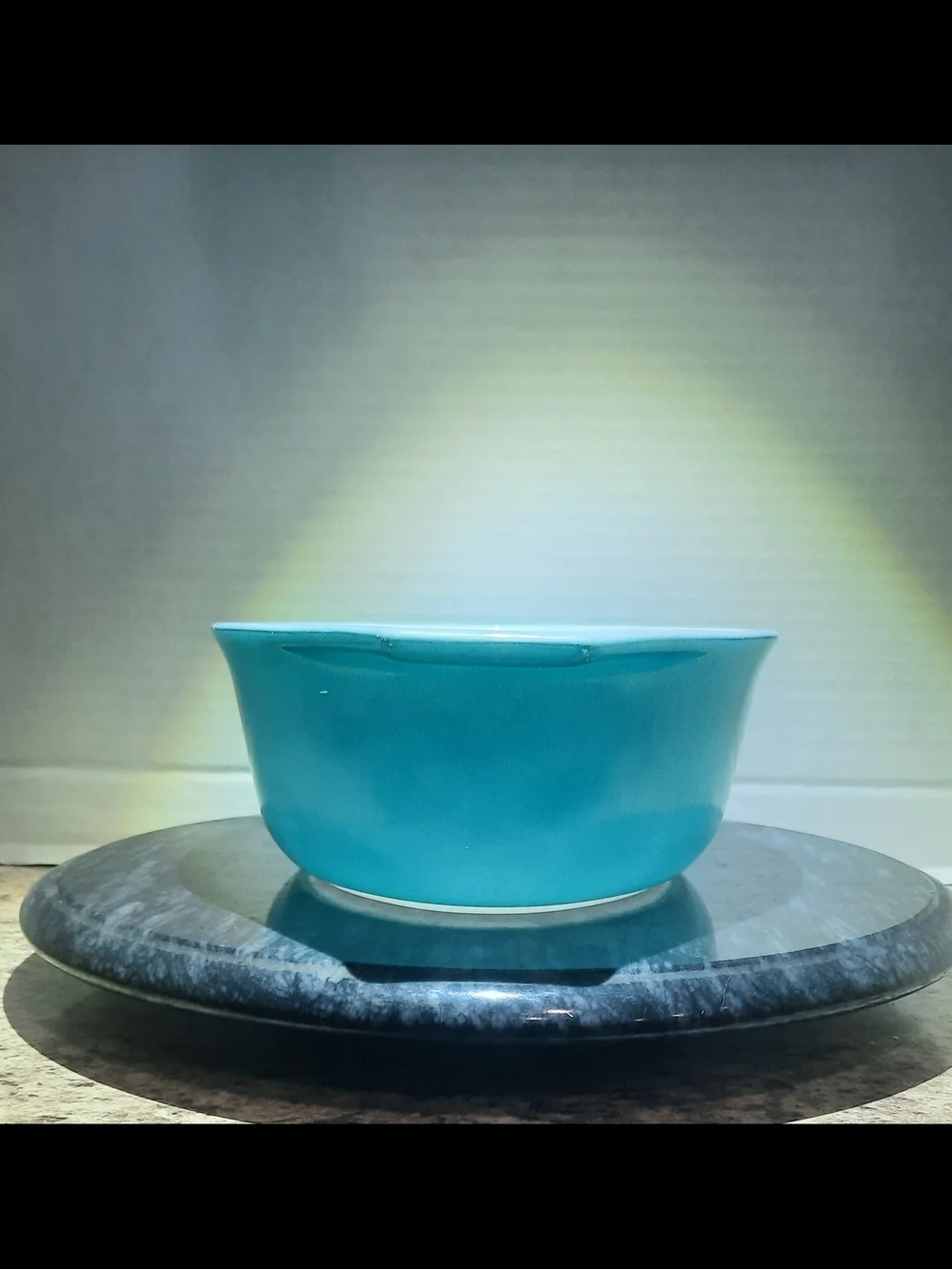 Pyrex Promotional Blue Doily 043 Casserole Dish